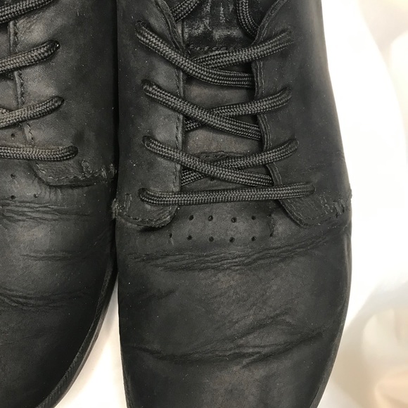 Water Resistant Merrell Shoes - Picture 9 of 9